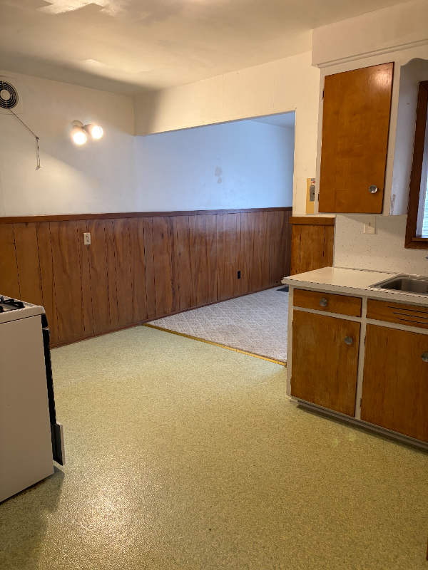 5813 Edwards Ave - Photo 4 of 13