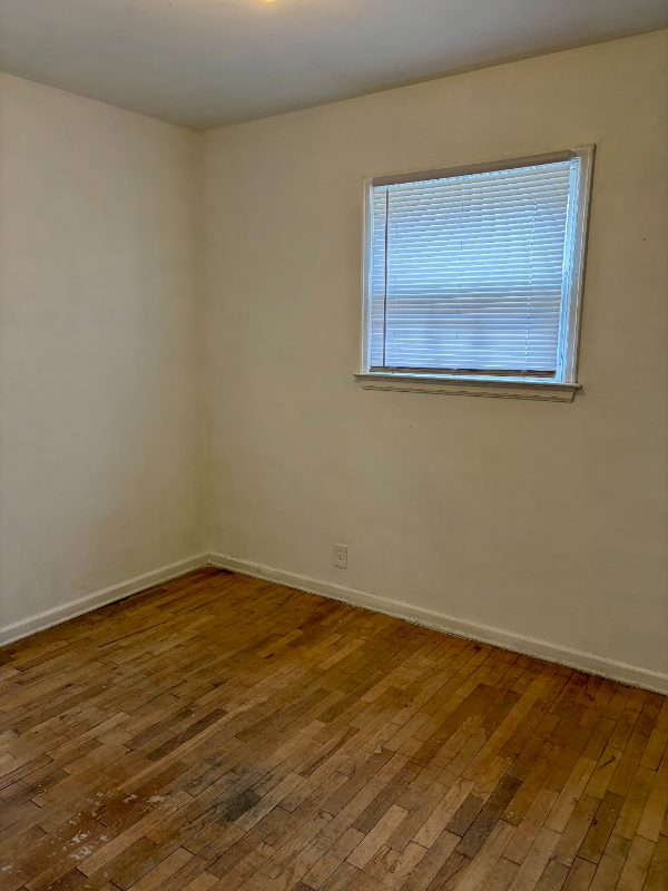 5813 Edwards Ave - Photo 6 of 11