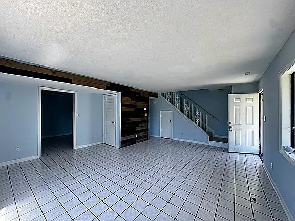 1461 Turkey Ridge Rd #C - Photo 6 of 10