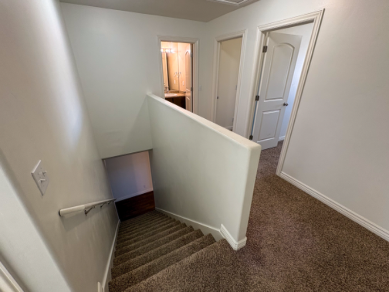 652 W Pimlico Dr - Photo 3 of 20