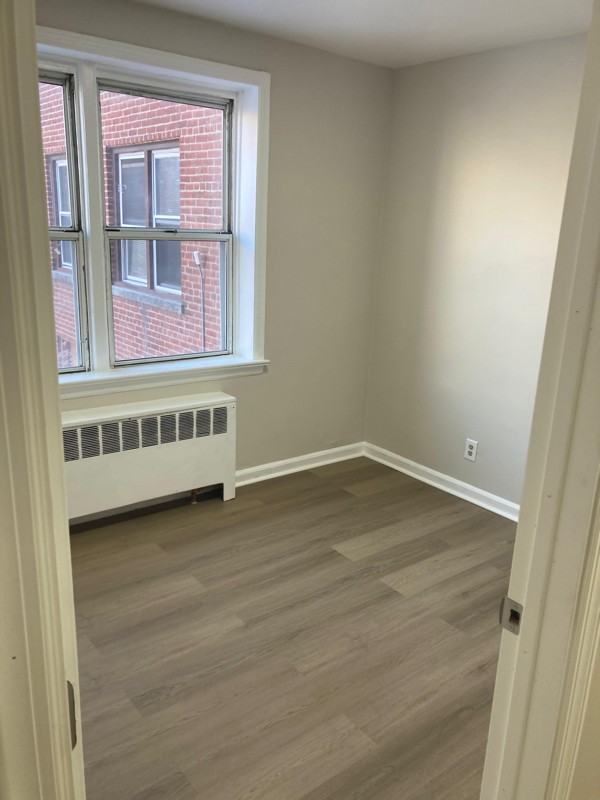 44 Irving St - Photo 2 of 4