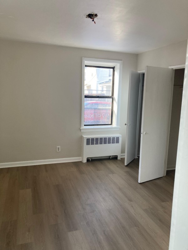 44 Irving St - Photo 3 of 4