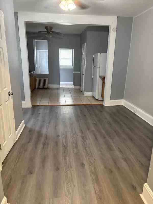 54 N Morley St - Photo 4 of 19