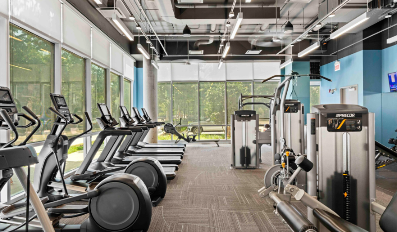 706 Sherman Dr - Photo 6 of 9