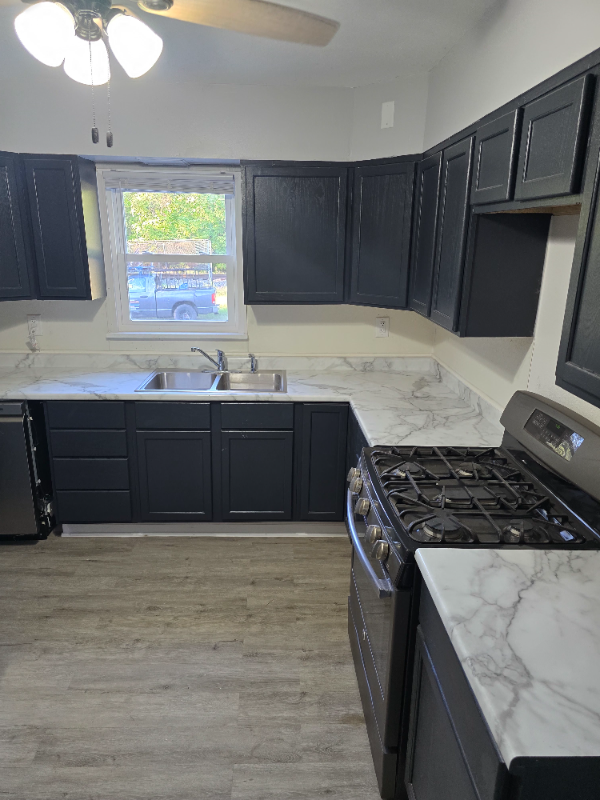 1040 Polk St - Photo 5 of 20