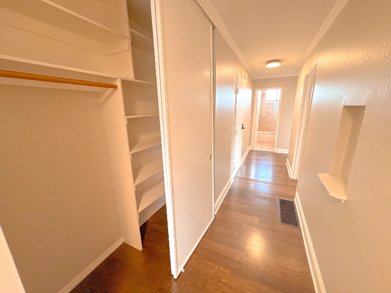 12 Linden Ave #D - Photo 5 of 10