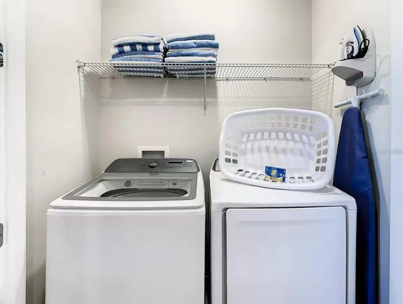 856 Driving Range Ct - Photo 3 of 12