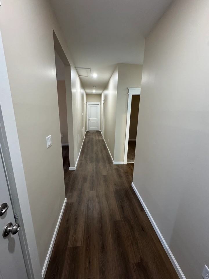 13947 Tinker St - Photo 3 of 12