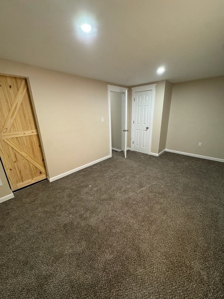 13947 Tinker St - Photo 6 of 12