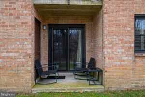 featured image of 1906 Valley Dr #1979