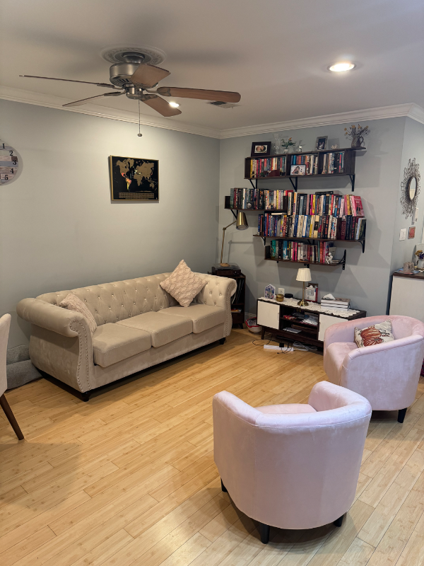 308 18th Pl Ne #2 - Photo 5 of 12