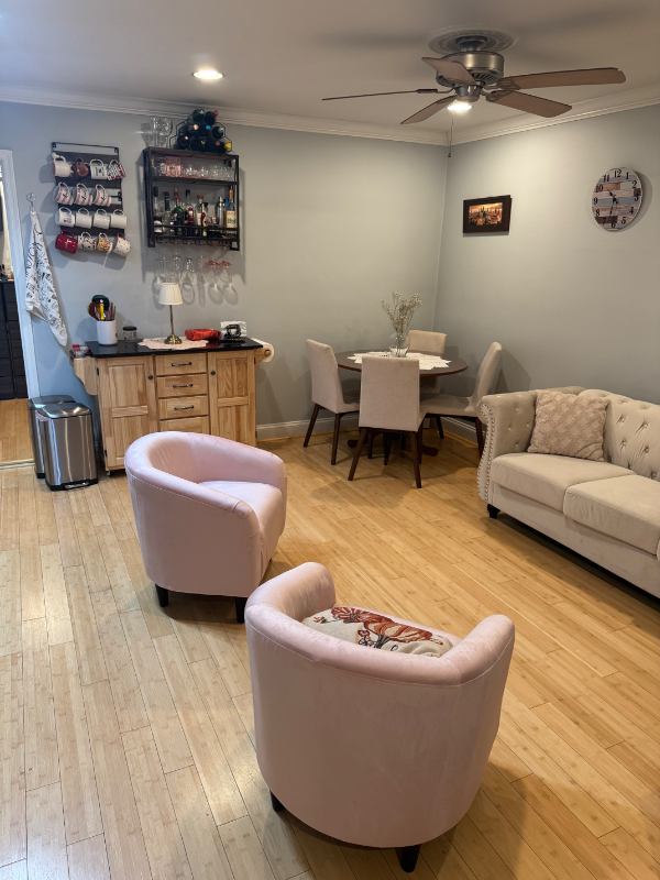 308 18th Pl Ne #2 - Photo 6 of 12