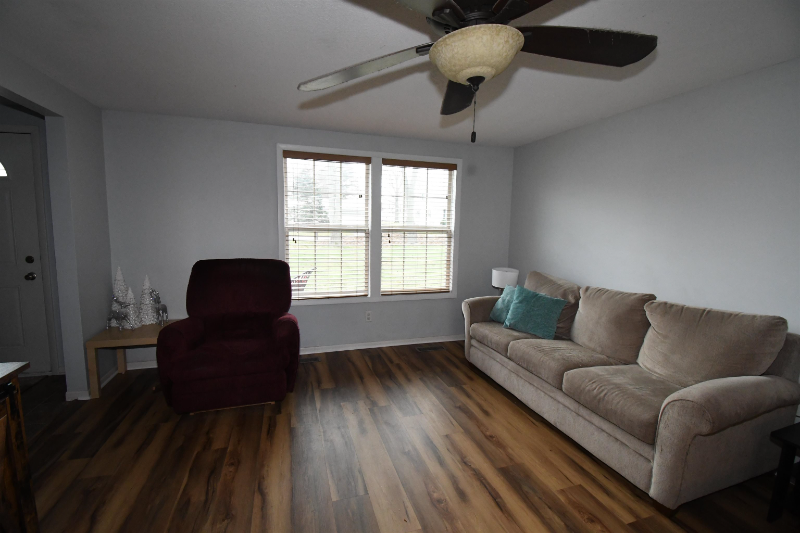 4251 Scokian Dr - Photo 4 of 19