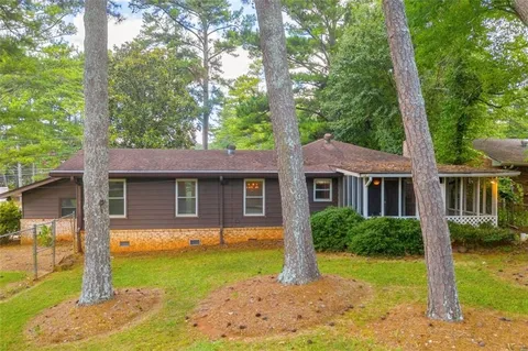 3102 Clairbone Dr - Photo 5 of 13