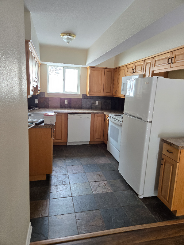 2087 Eagle Cliff Rd - Photo 6 of 12