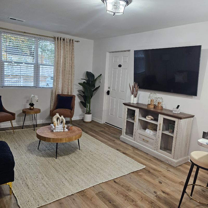 822 S Kilbourne Rd - Photo 5 of 18