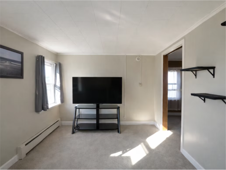 924 Ash St #102 - Photo 3 of 11