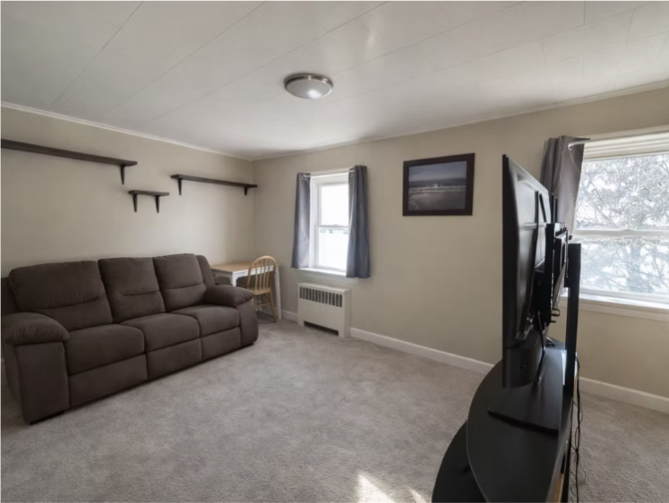 924 Ash St #102 - Photo 4 of 11