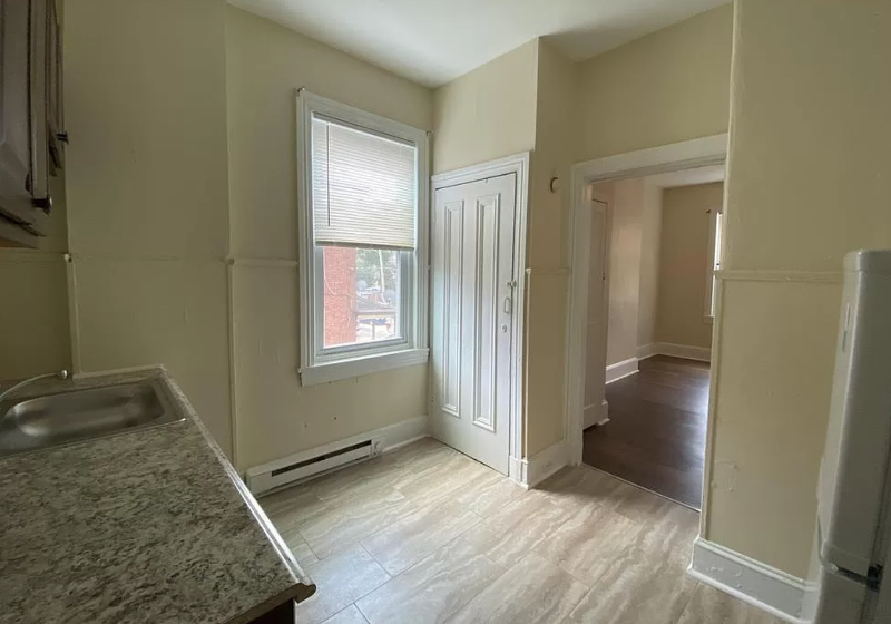 4725 Leiper St #3 - Photo 4 of 9