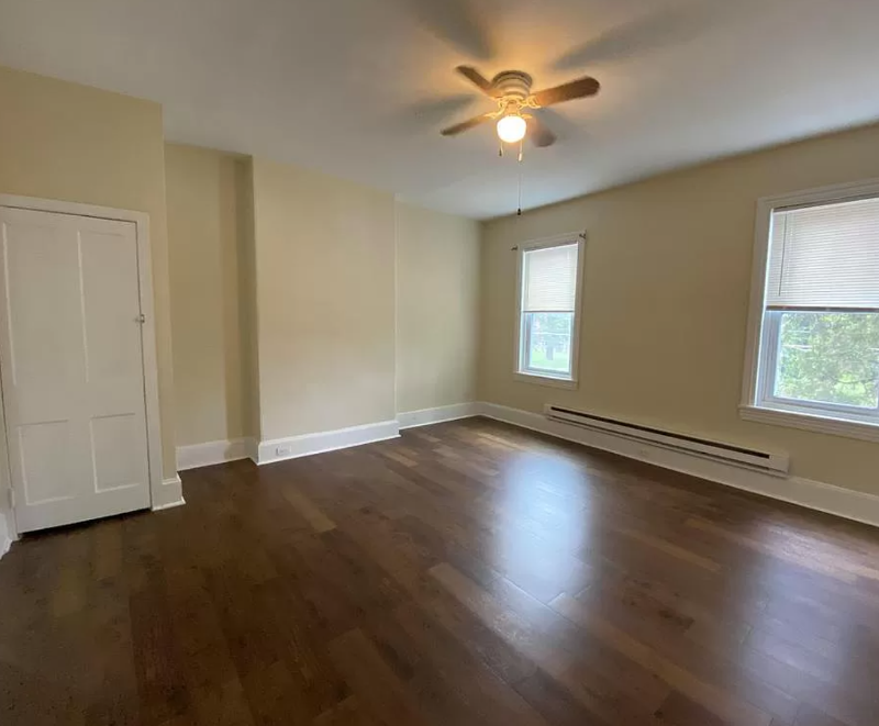 4725 Leiper St #3 - Photo 5 of 9