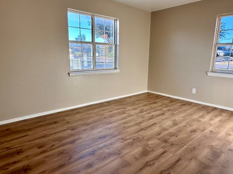 212 S Fillmore St #B - Photo 6 of 10