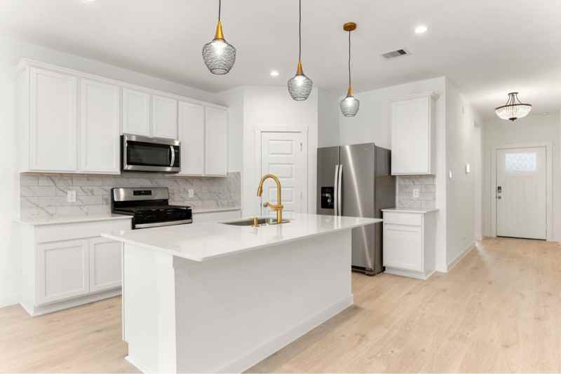 31730 Carlisle Cove Ct - Photo 3 of 20