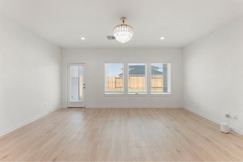 31730 Carlisle Cove Ct - Photo 5 of 20