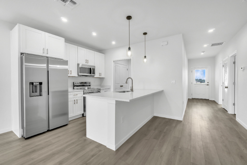 1006 Stinton St. - Photo 2 of 20