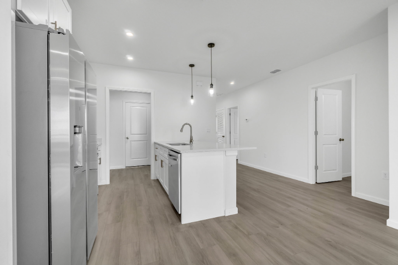 1006 Stinton St. - Photo 4 of 20