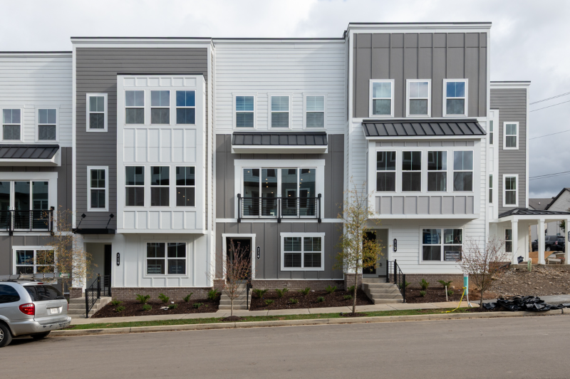 714 41st Ave N - Photo 2 of 20