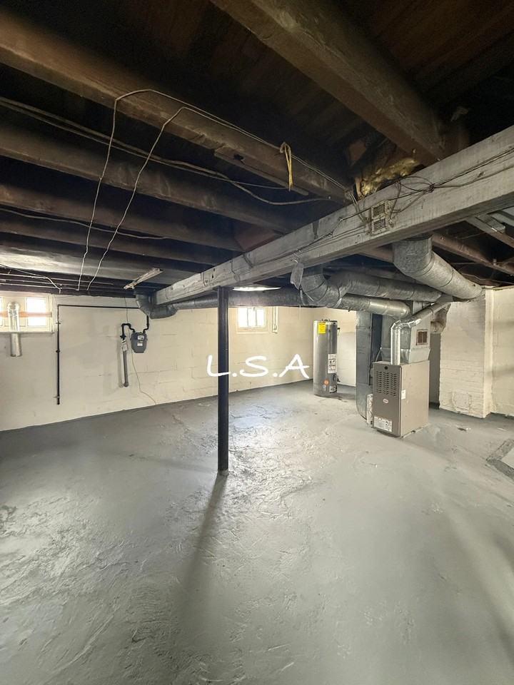 17421 Broadway Ave - Photo 5 of 14