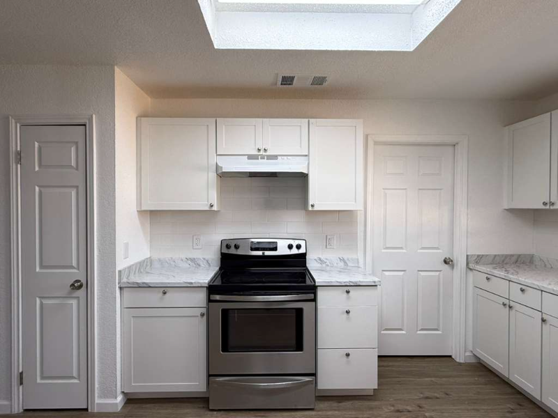 1015 Arrowhead Trl - Photo 3 of 14