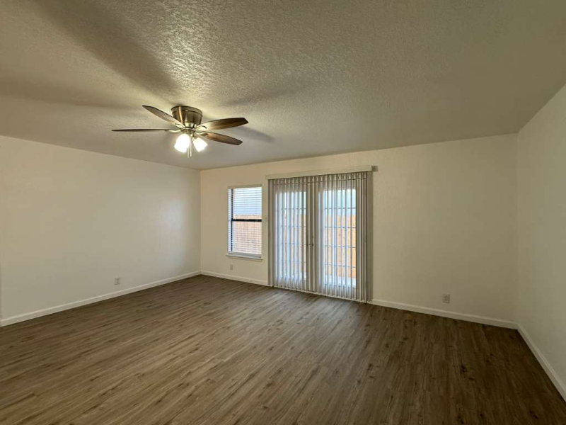 1015 Arrowhead Trl - Photo 6 of 14