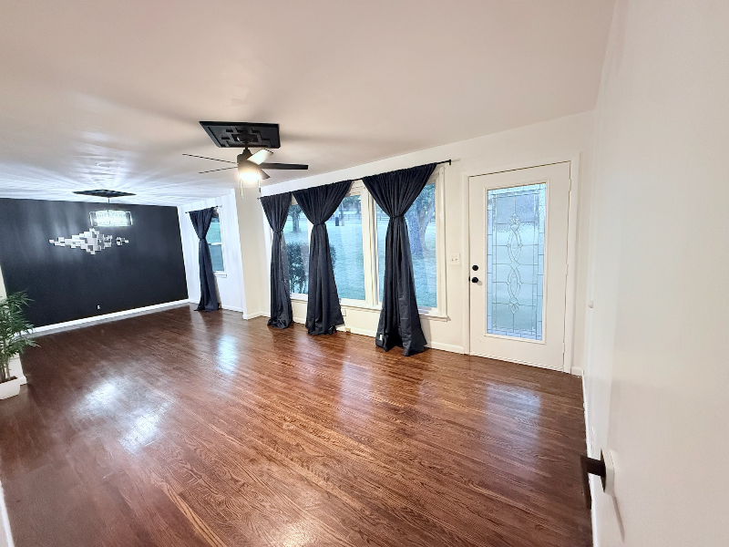 1315 Bell Grimes Ln - Photo 4 of 15