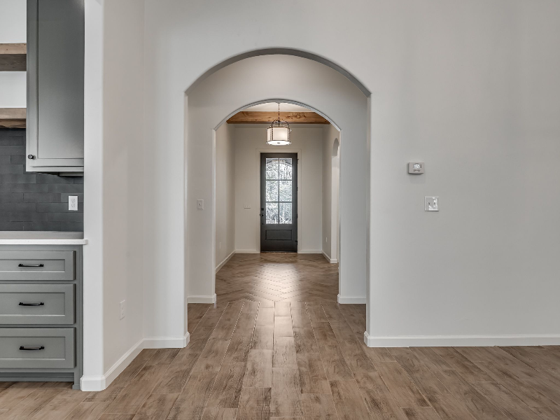 8322 Robin Way - Photo 3 of 20