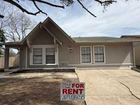 2707 Alan Shepard Dr - Photo 1 of 1