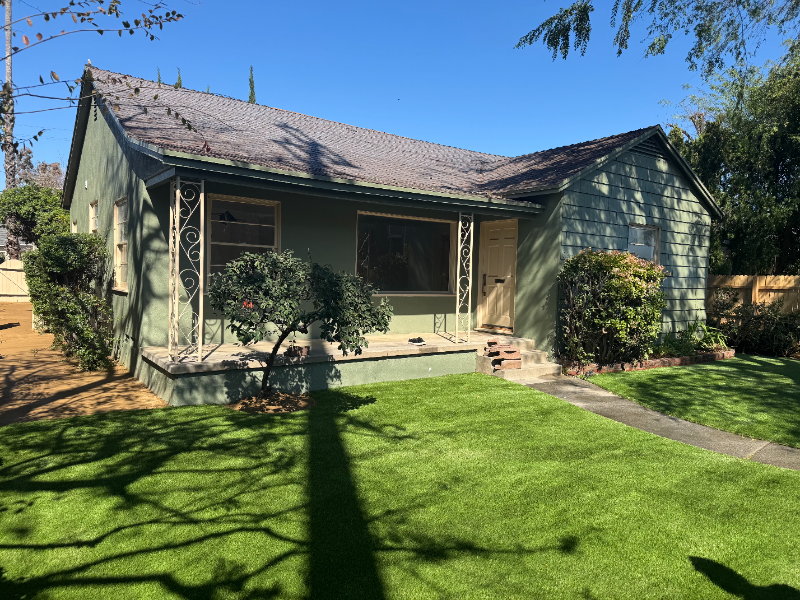 13345 Burbank Blvd - Photo 3 of 12