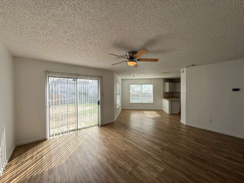 5910 Summer Fest Dr - Photo 7 of 17