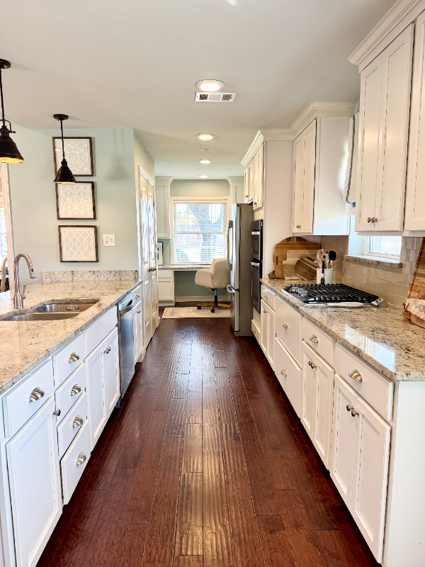 880 Estelle Ln - Photo 2 of 14