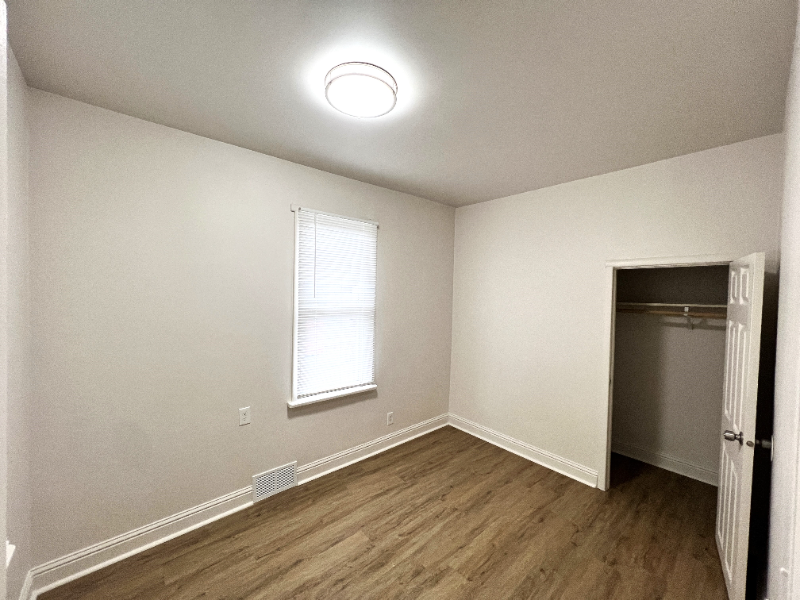 3323 Halsted St - Photo 6 of 17