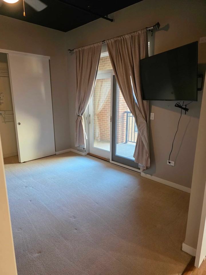 24 W Station St #416 - Photo 7 of 10