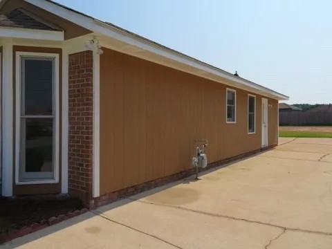 6230 Valencia Dr - Photo 3 of 11