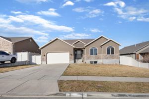 featured image of 5758 W Lugano Dr