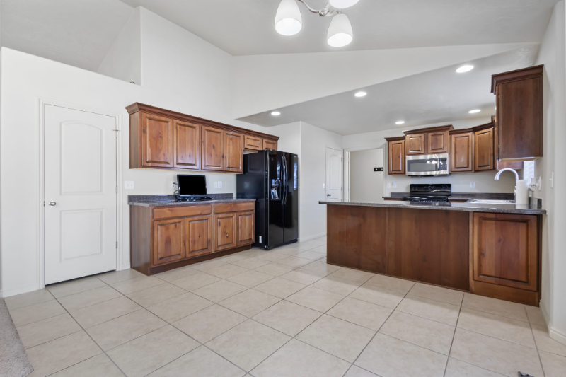 5758 W Lugano Dr - Photo 3 of 20