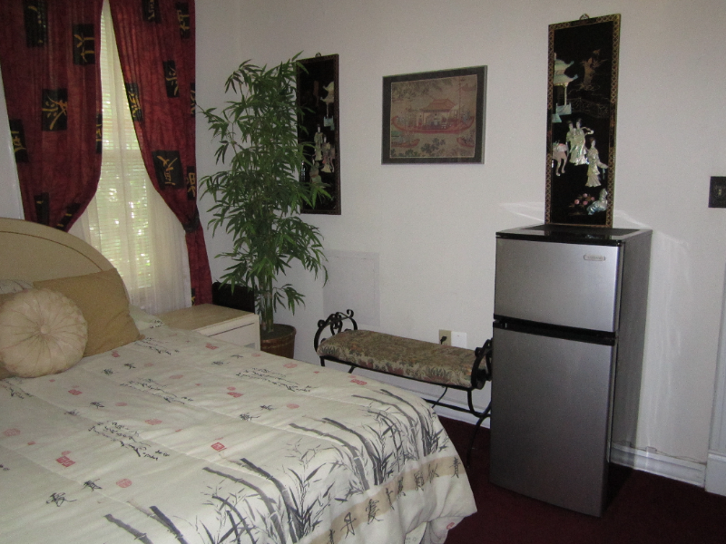 4300 8th St Nw - Photo 2 of 9