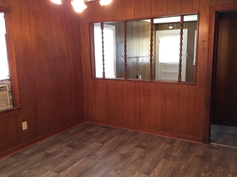 5915 Henderson Ave - Photo 2 of 4