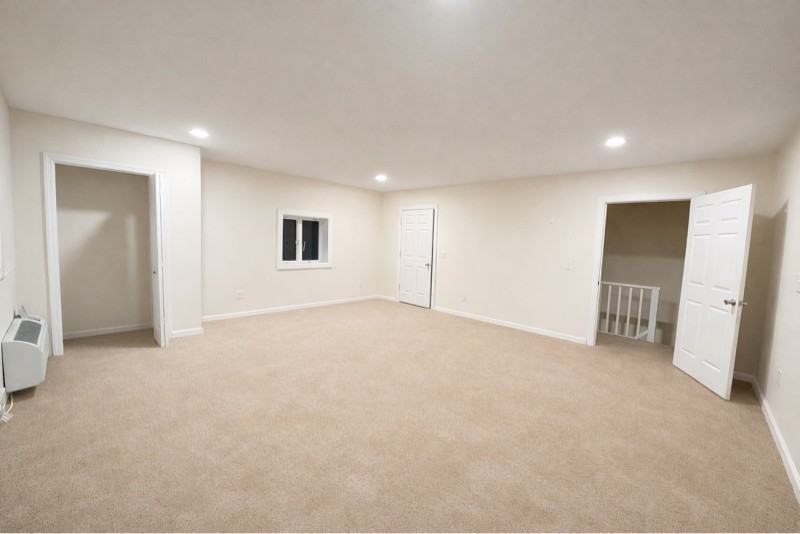 11 Webster Ave #10 - Photo 4 of 5