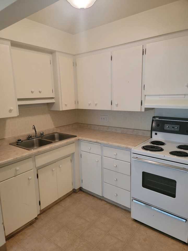 ***BELTLINE***714 on 15th Calgary - Photo 3 of 44