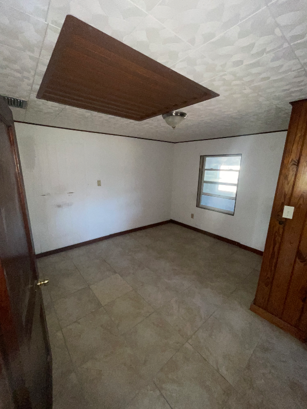 2006 34th St Nw - Photo 3 of 7