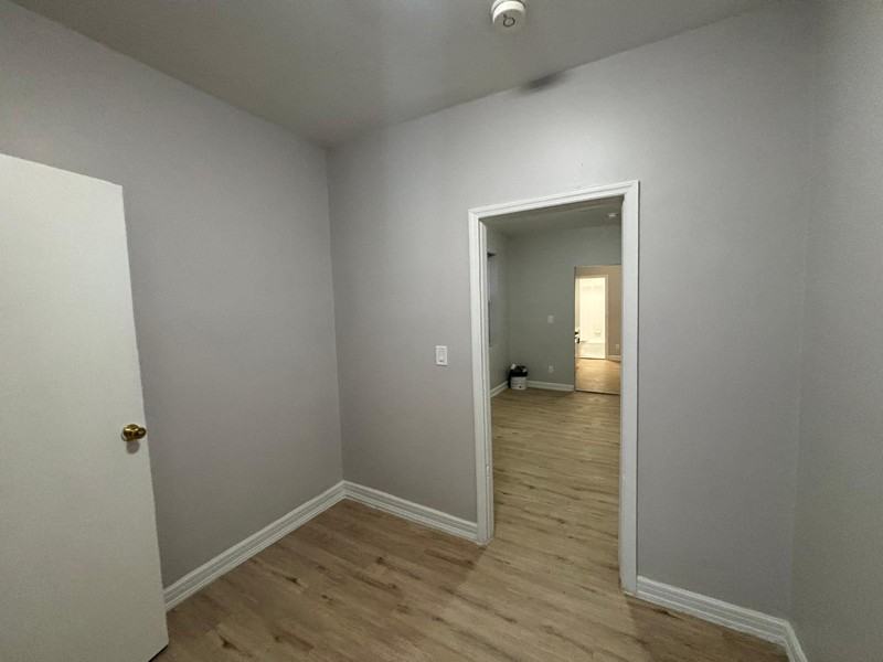 303 58th St - Photo 4 of 8